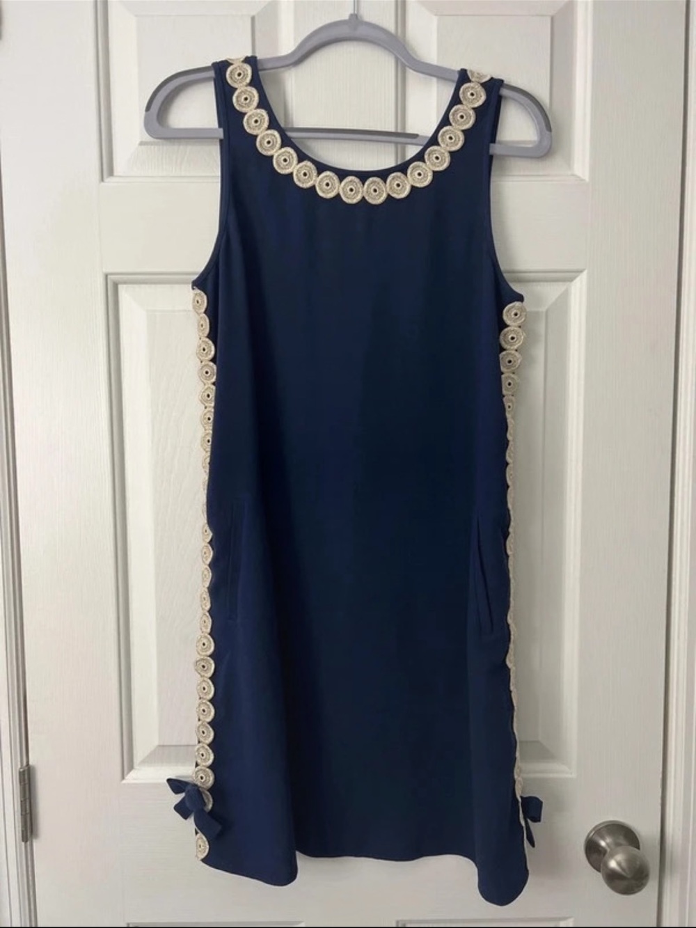 Lilly Pulitzer Stella Shift Dress w/Faux Pockets Navy with Gold trim Size 8 EUC